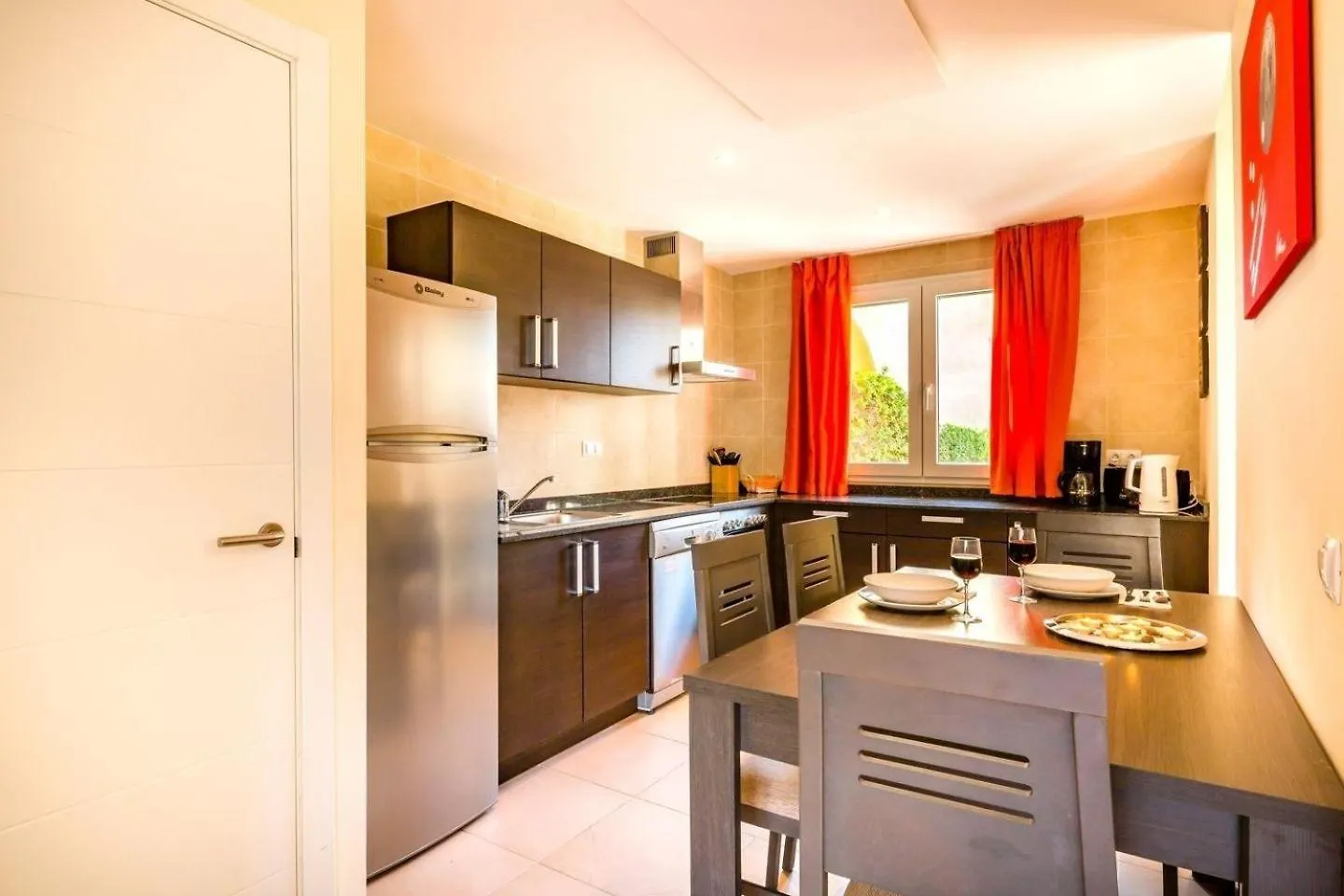 Ferienhaus Mit Dachterrasse Und Meerblick Sa Ràpita İspanya